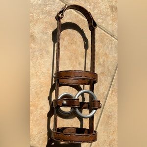 Equestrian styled metal bottle carrier
